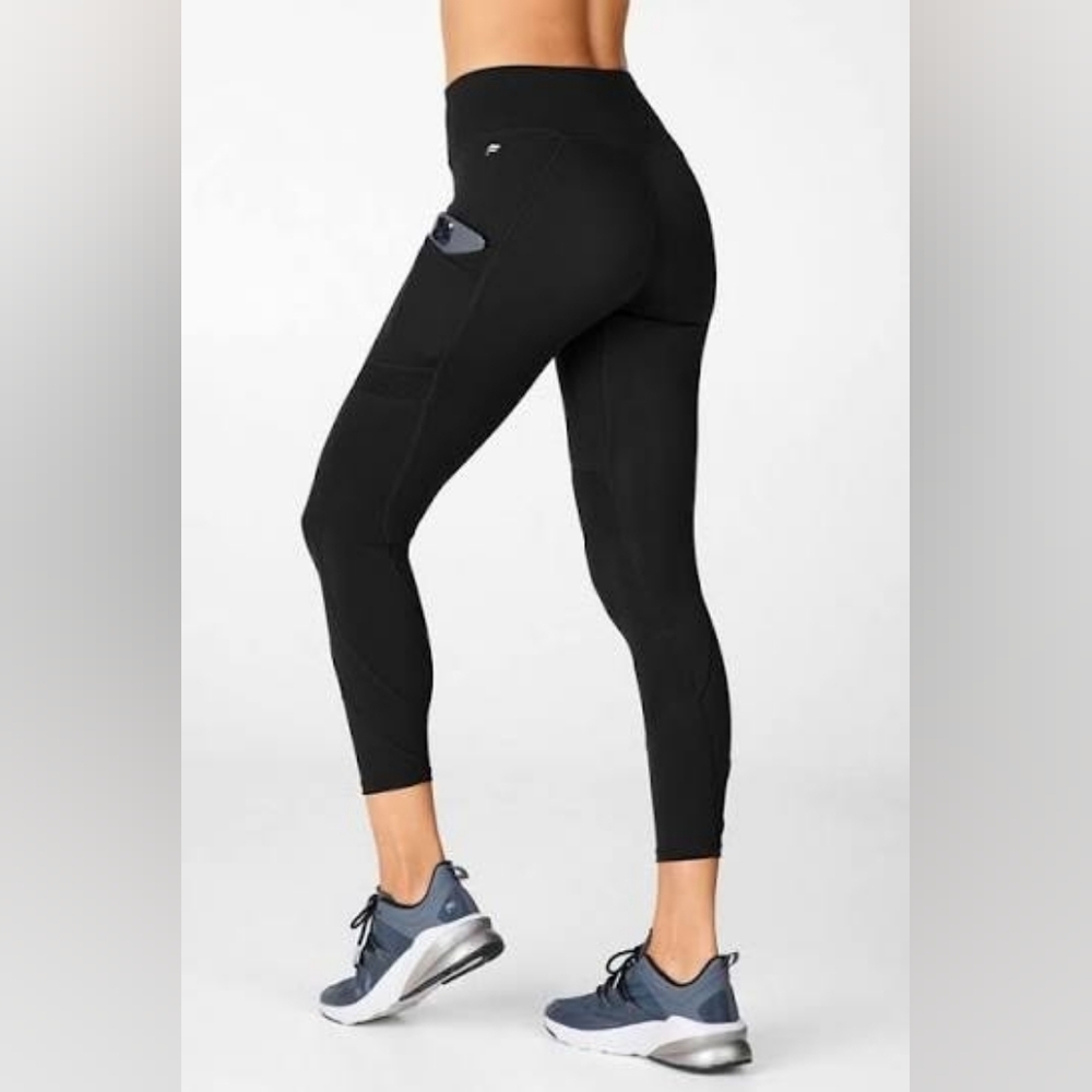 🔥🔥Fabletics Anywhere Motion365 High-Waisted Black Leggings🔥🔥